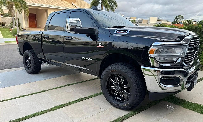 Ram 2500 Laramie Com...