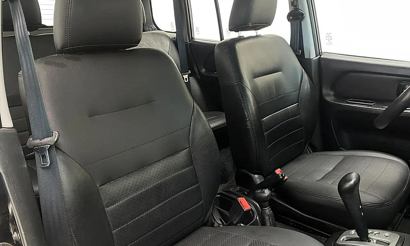 Mitsubishi Pajero Tr...