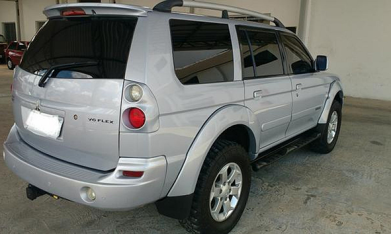 Pajero Sport V6 Flex...