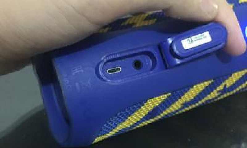 Jbl Flip 4...