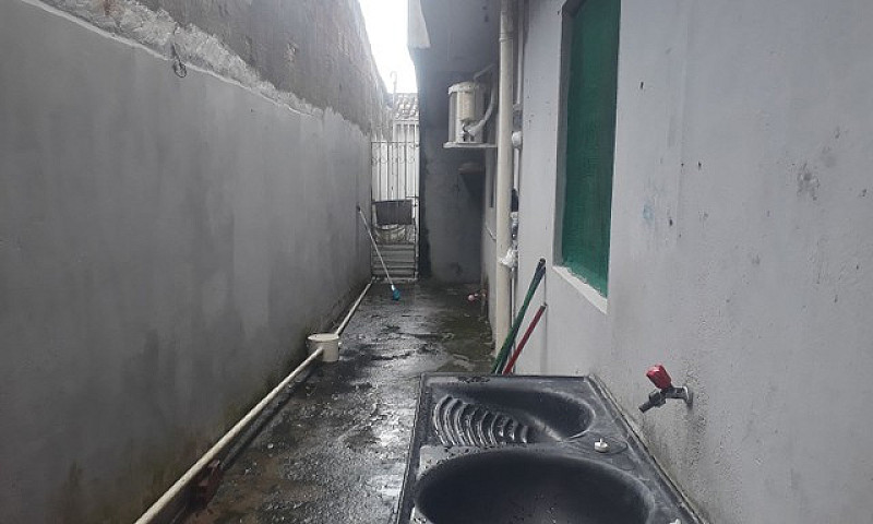 Vende .Se Uma Casa N...