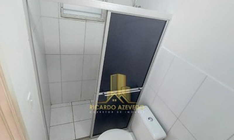 Apto Com 02 Quartos ...