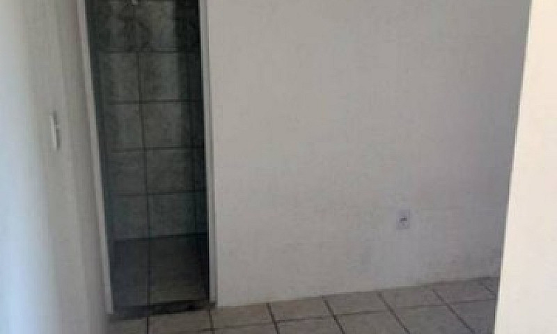 Jc- Casa Com 94 Metr...