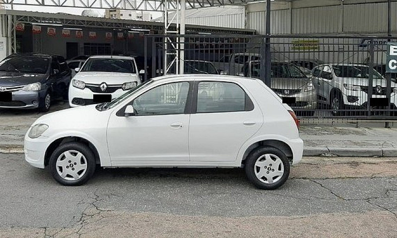 Chevrolet Celta 2015...