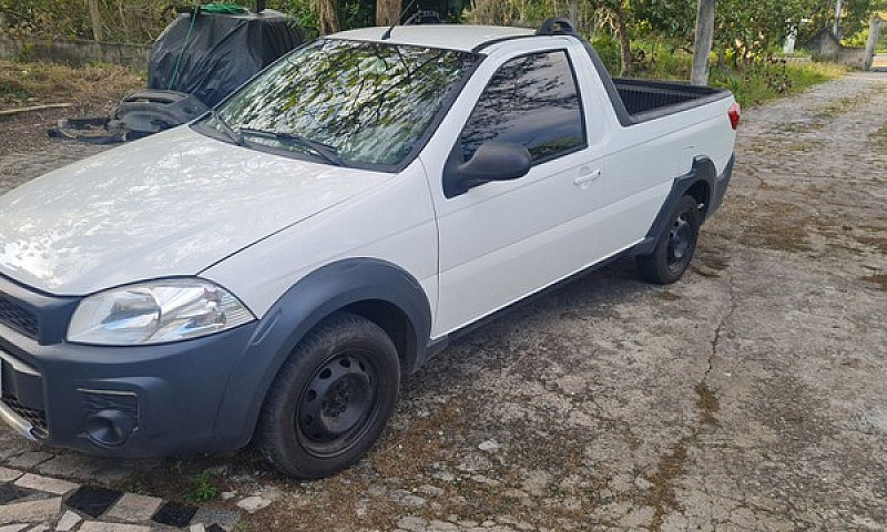 Fiat Strada 17...