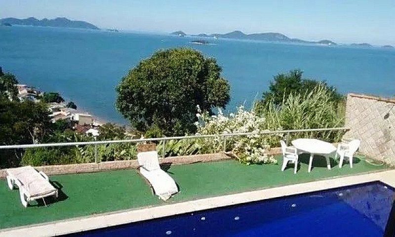 Casa Com Piscina Alu...