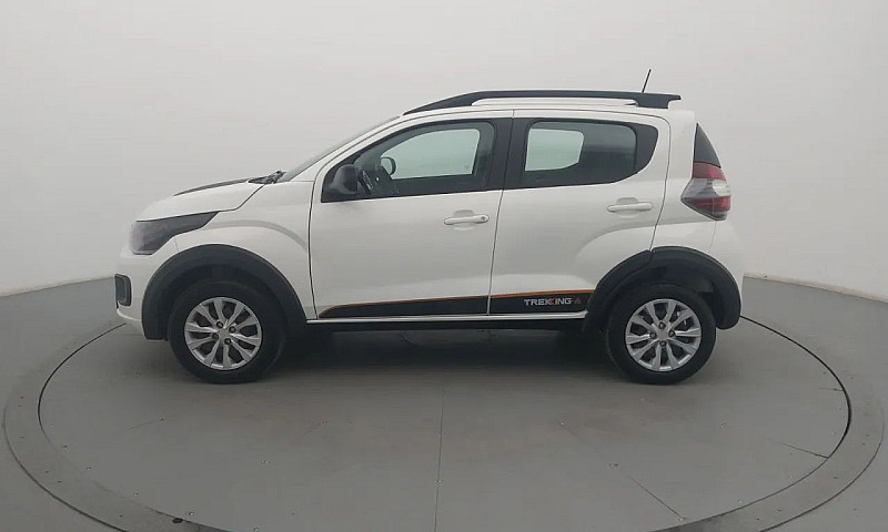 Fiat Mobi Trekking 1...