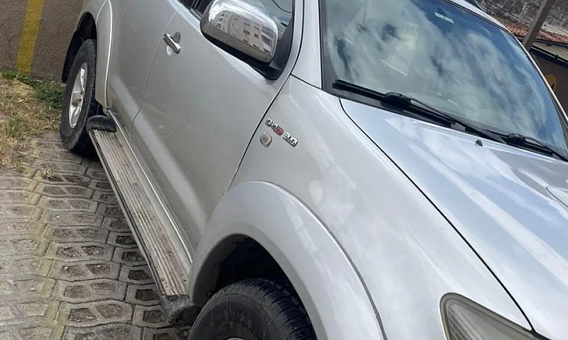 Toyota Hilux Sw4 Srv...