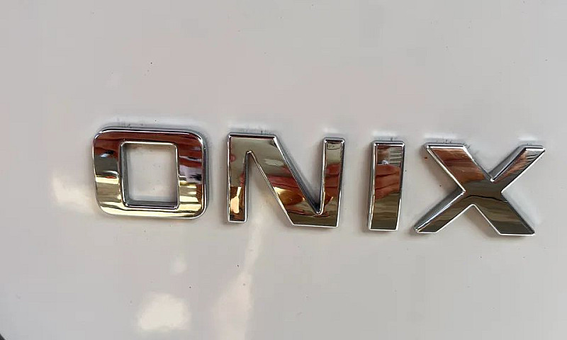 Chevrolet Onix Hatch...