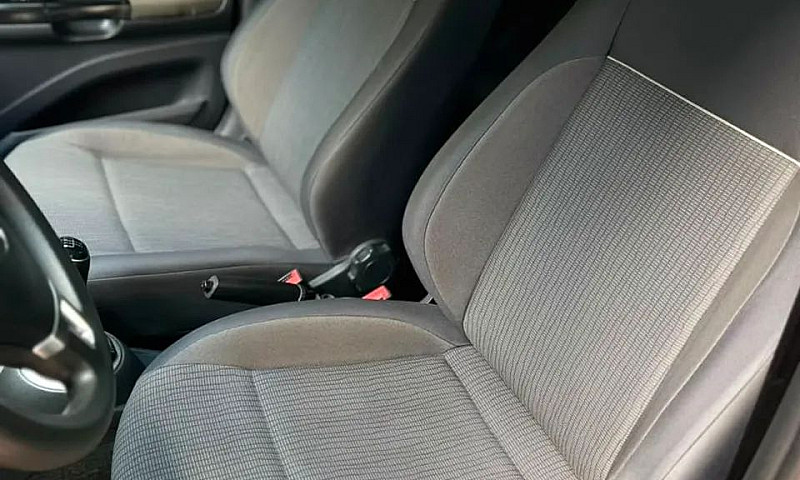Volkswagen Gol (Novo...