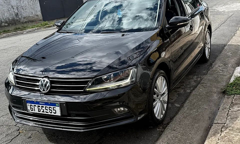 Volkswagen Jetta Com...