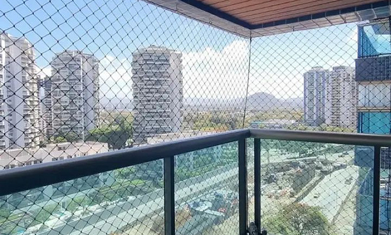 Aquabella, Av. Lucio...