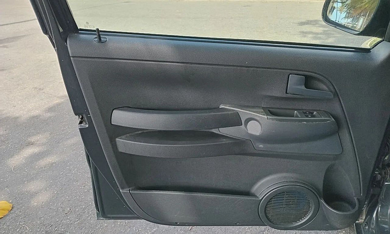 Volkswagen Fox Plus ...