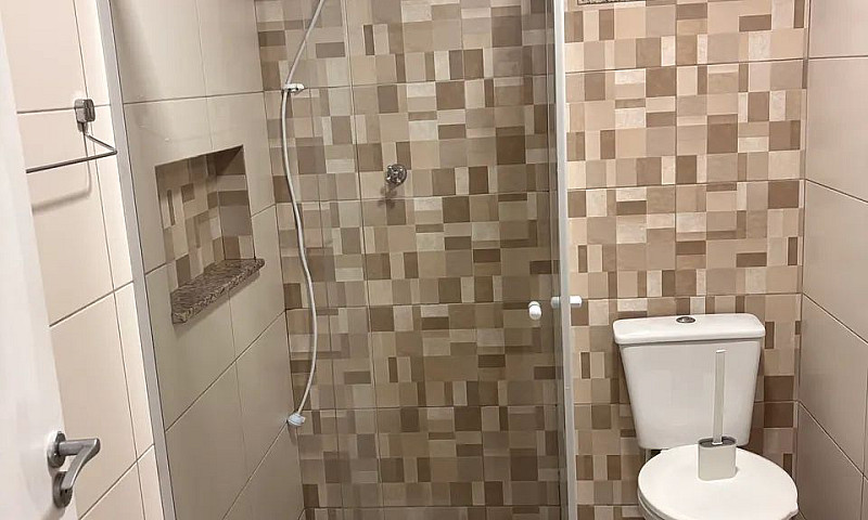 Alugo Casa Com Terre...