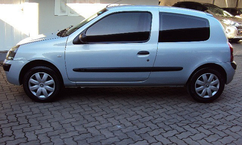 Clio Hatch 1.0 8 Vál...