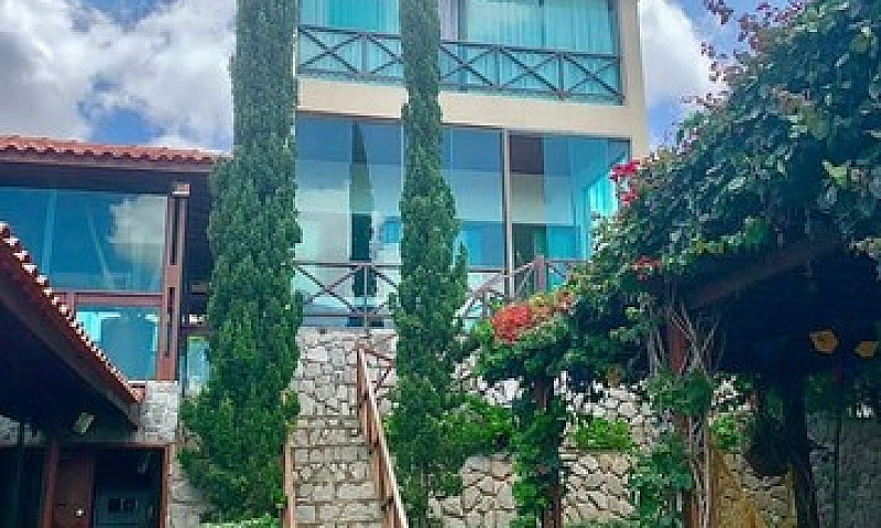 Casa 4 Quartos 3 Suí...