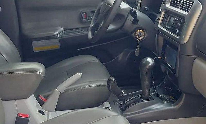 Pajero  Sport 3.5 V6...