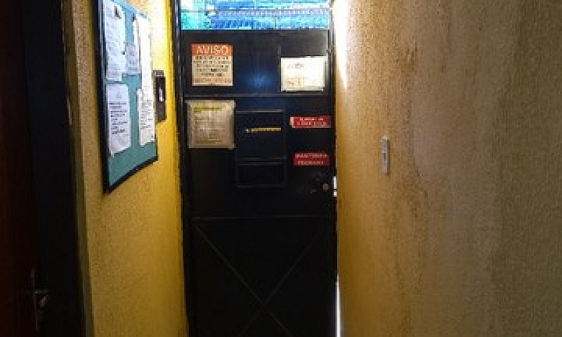 Apartamentos E Kitin...