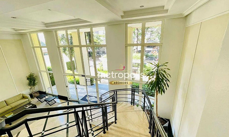 Apartamento, 215 M² ...