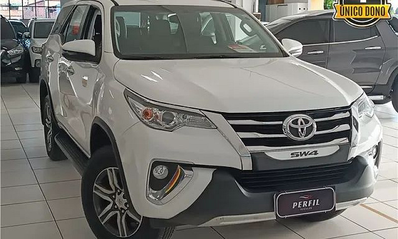 Toyota Hilux Sw4 201...