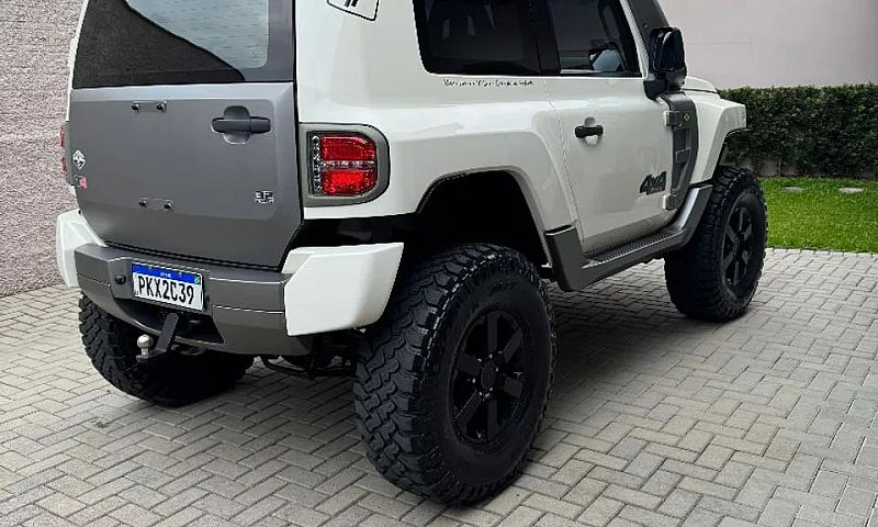 Troller T-4 4X4 3.2 ...