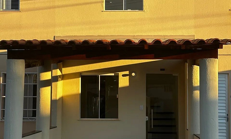 Casa 2 Quartos Condo...