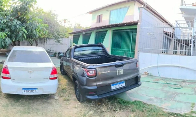 Alugam-Se Quartos Ar...