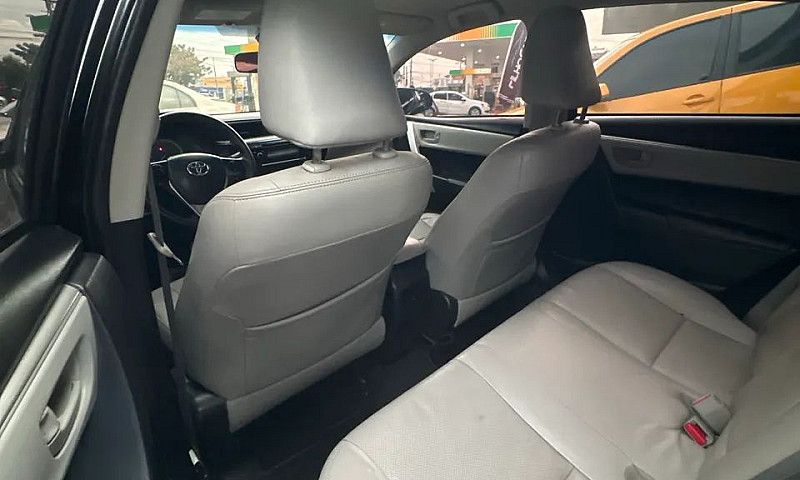Toyota Corolla Gli 1...