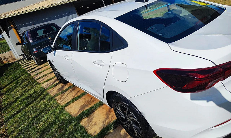 Chevrolet Onix Plus ...