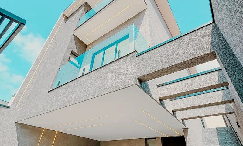 Casa Para Venda Em C...