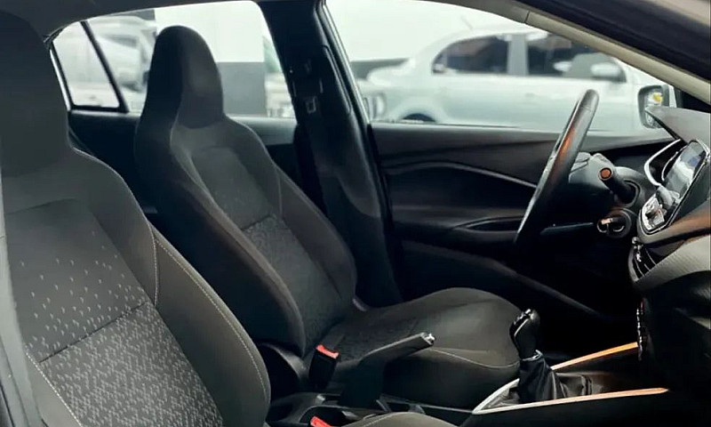 Chevrolet Onix Hatch...