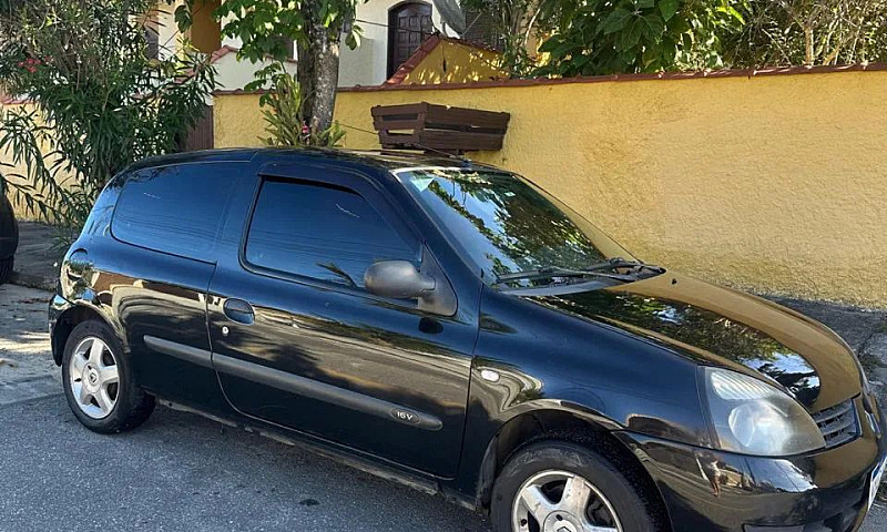 Renault Clio Hi-Flex...