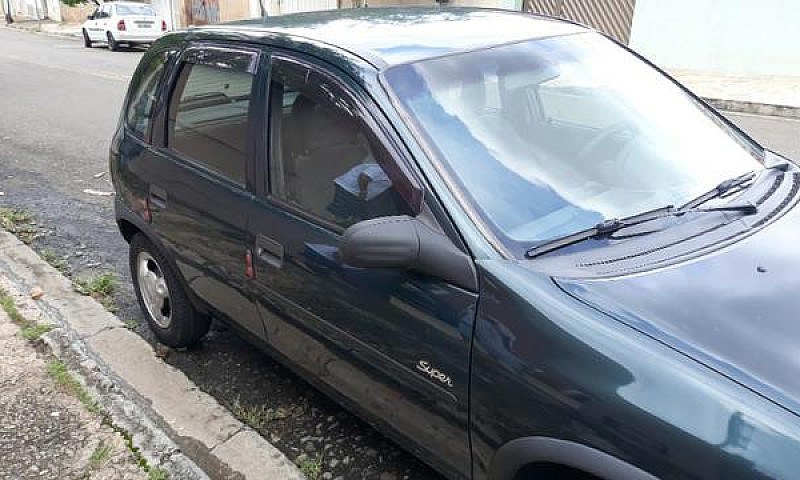 Gm - Chevrolet Corsa...