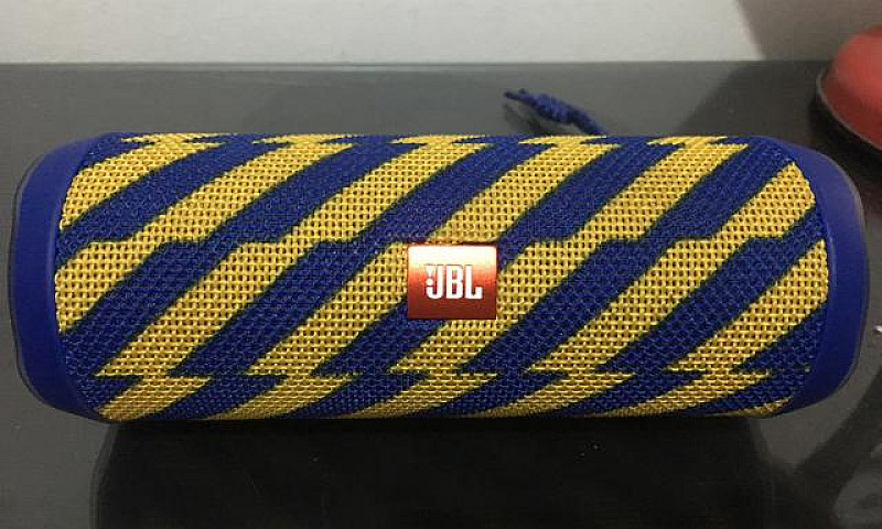 Jbl Flip 4...
