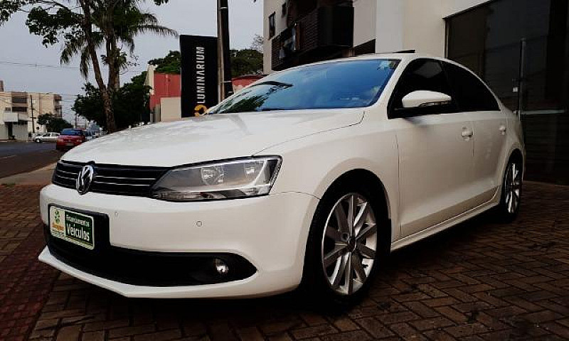 Volkswagen Jetta Com...