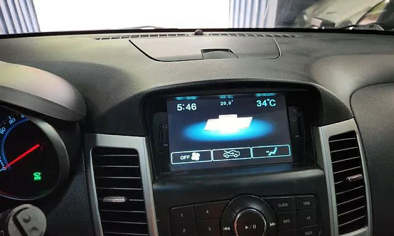 Cruze Hacth Automati...