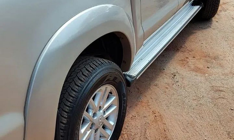 Hilux Srv 3.0 2012 C...