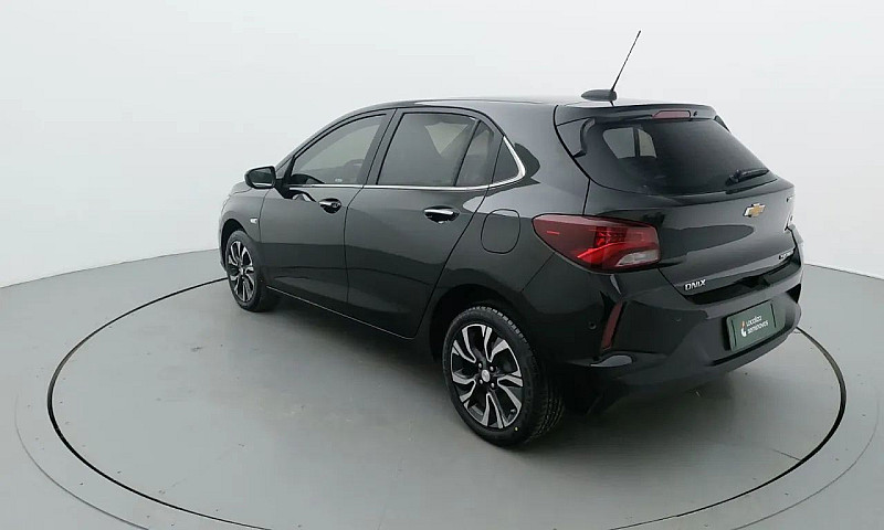 Chevrolet Onix Hatch...