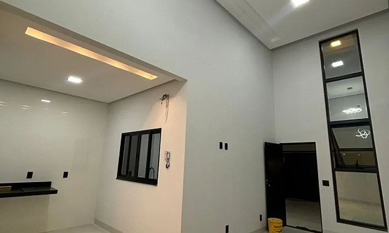 Vende-Se Casa De Alt...