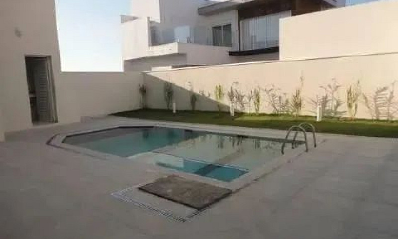 Venda | Casa Com 305...