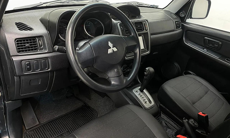 Mitsubishi Pajero Tr...