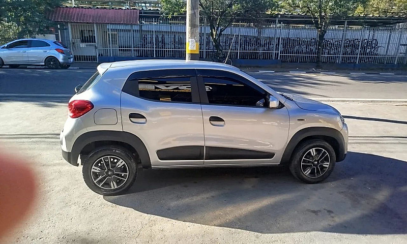 Renault Kwid Zen 1.0...