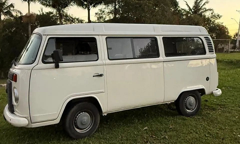 Volkswagen Kombi Sta...