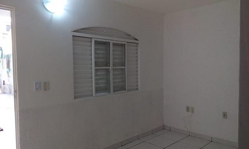 Casa 01 Quarto Samam...