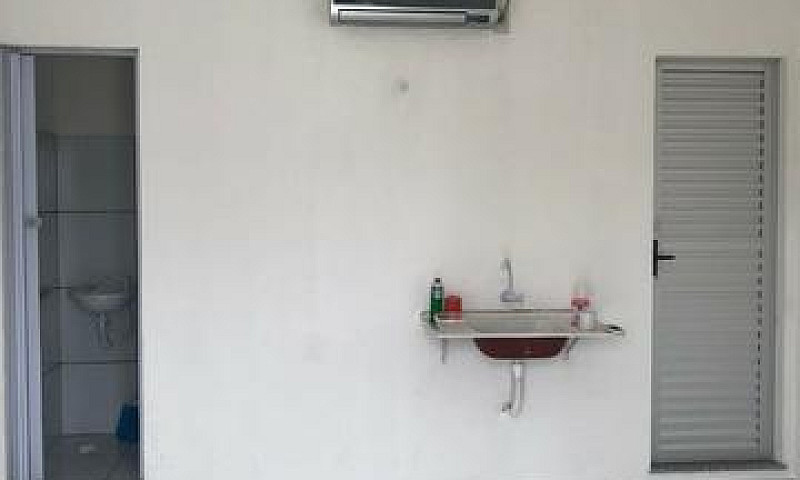 Kitnet No Aguas Clar...