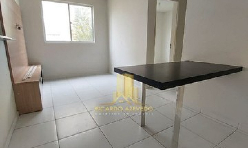 Apto Com 02 Quartos ...