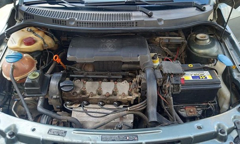 Volkswagen Voyage 20...