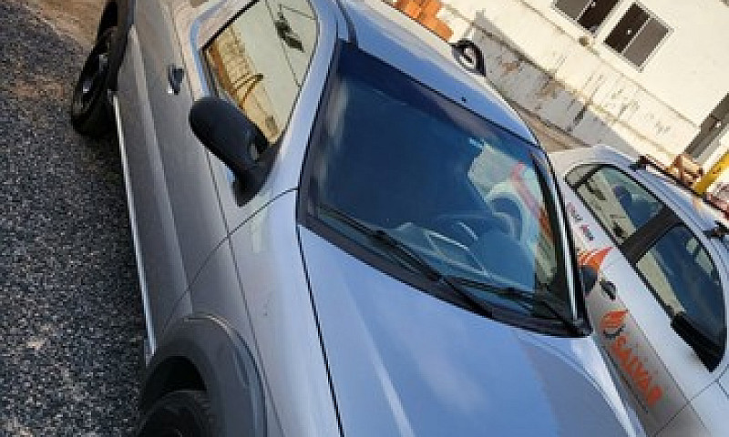 Fiat Strada Working...