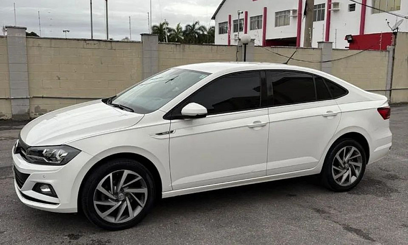 Volkswagen Virtus Hi...