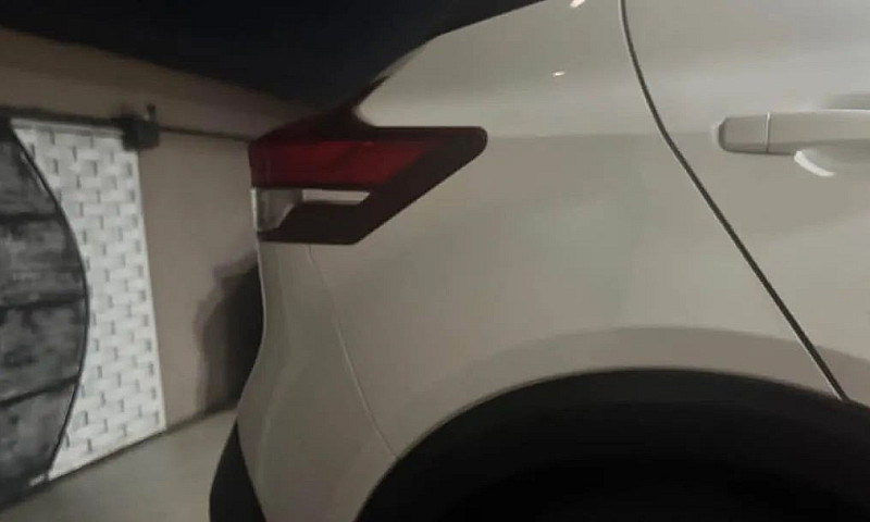 Nissan Kicks Active ...